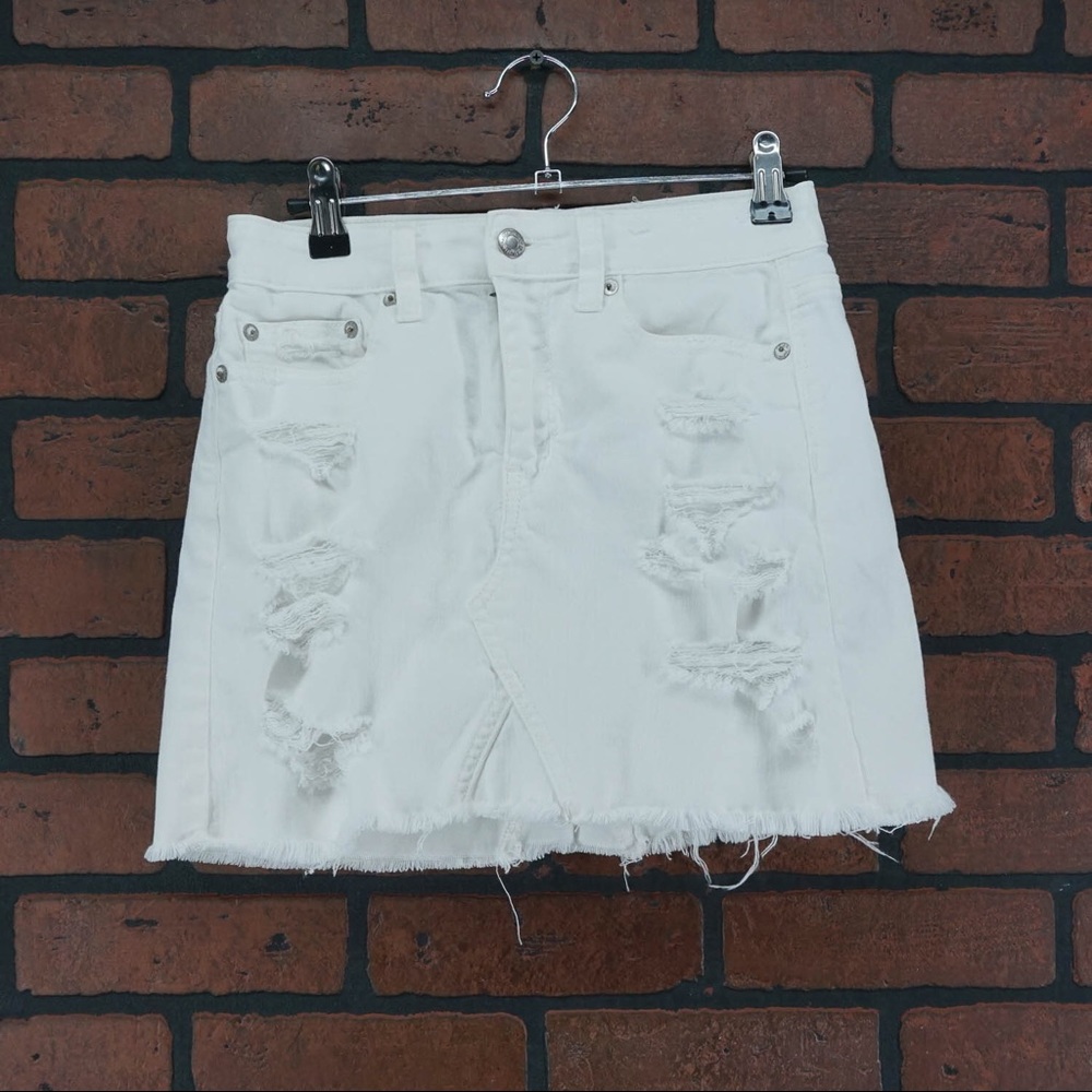 AMERICAN EAGLE White Distressed Frayed Mini Skirt